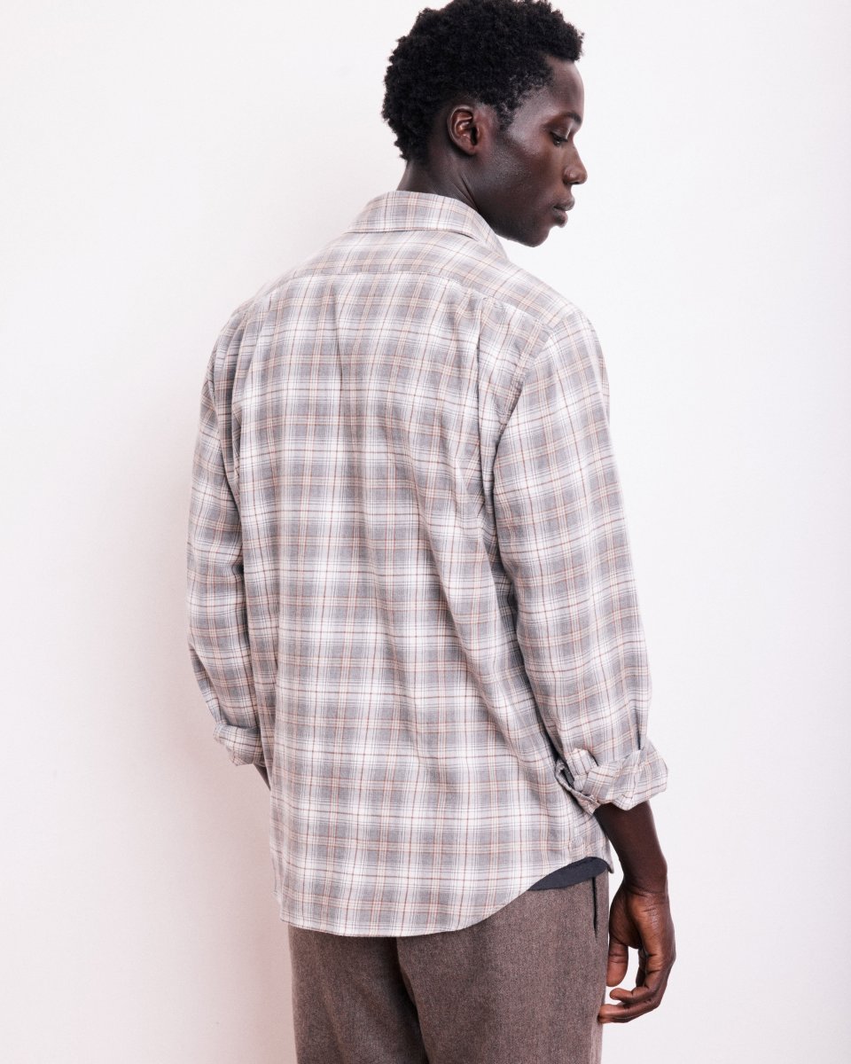 Chemise Homme en Coton à Carreaux Gris Paul – Image 3