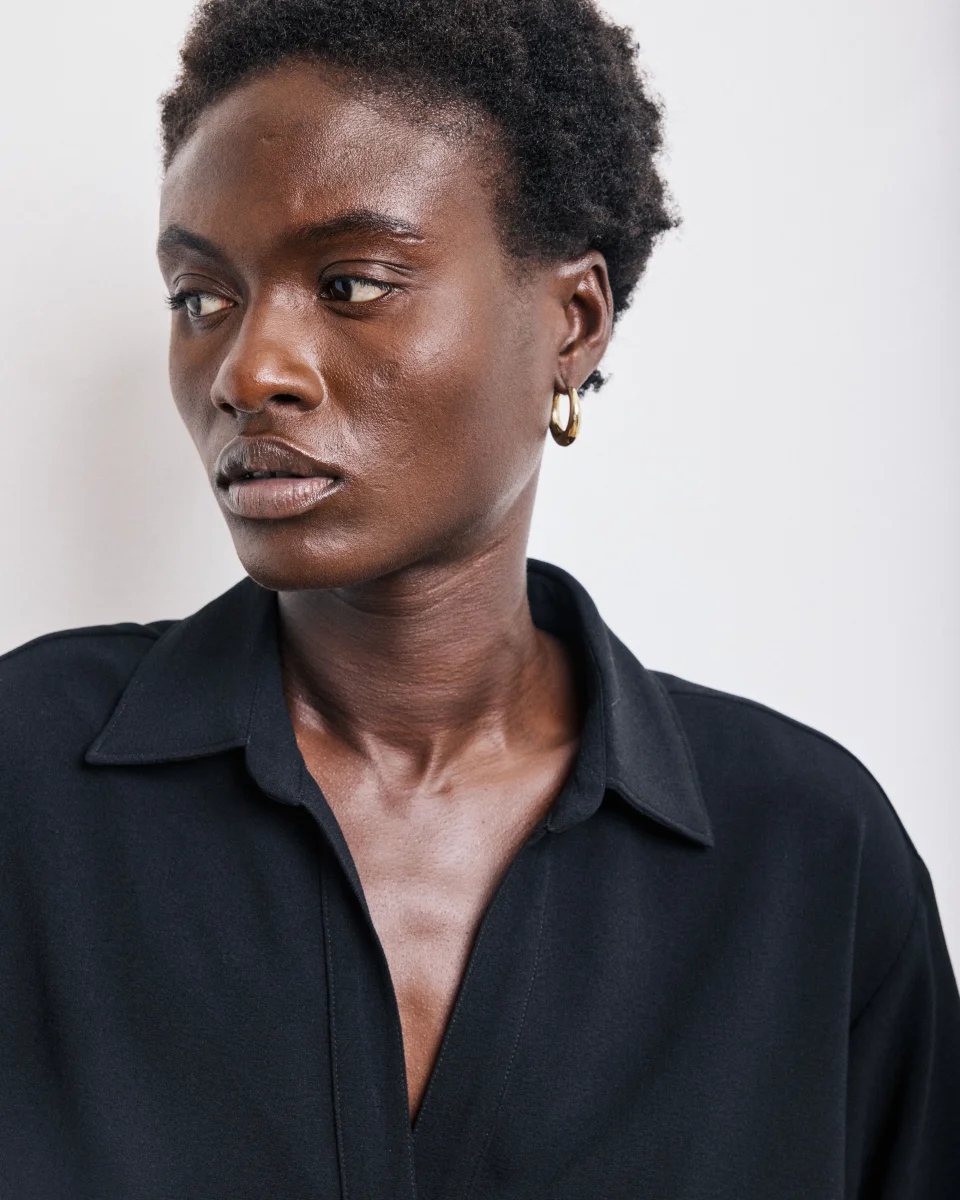 Blouse Femme en Crêpe Noir Chorus – Image 3