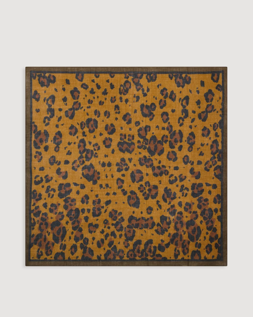 Echarpe Femme en Laine Imprimé Bronze Léopard – Image 3