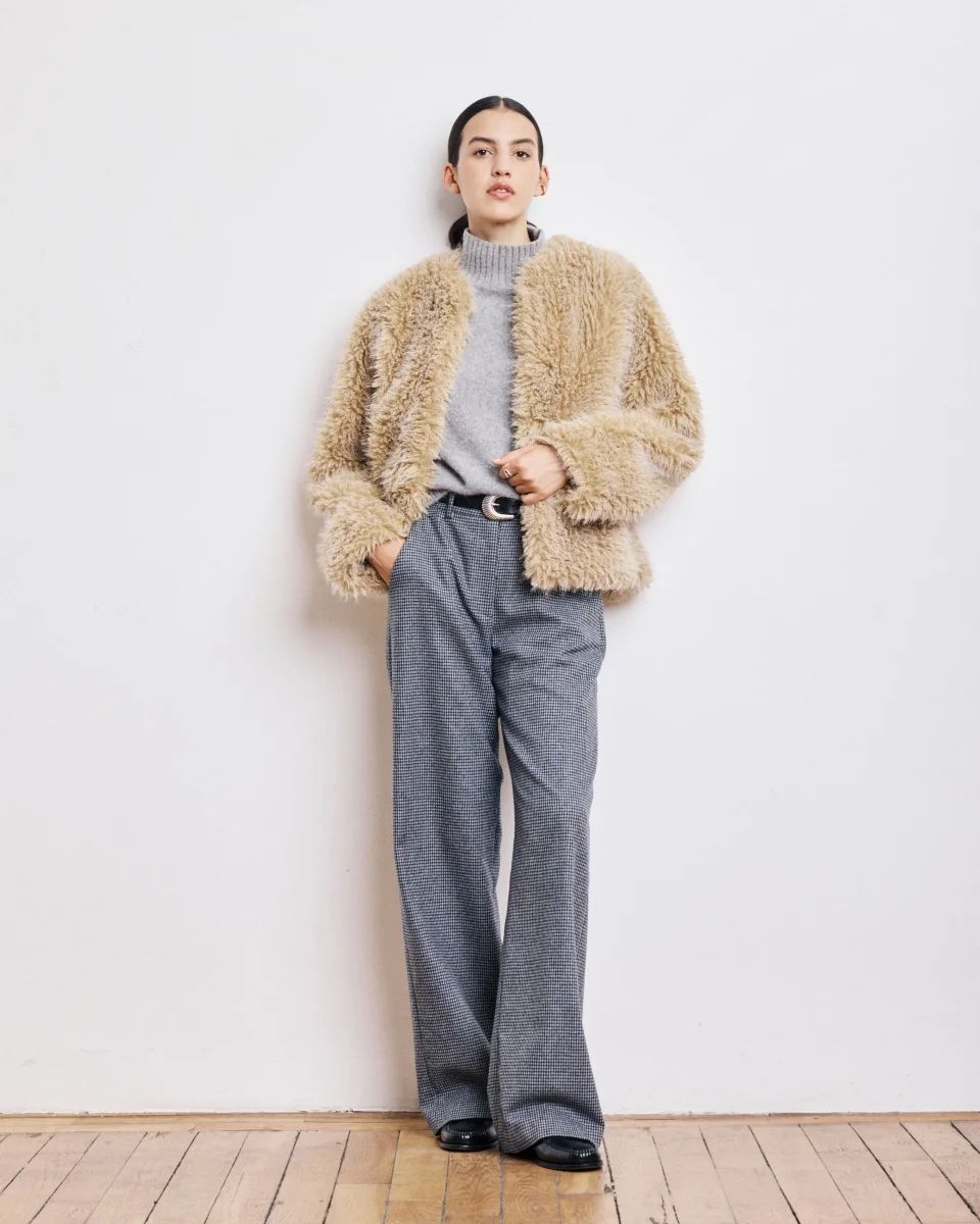 Manteau Femme en Fausse Fourrure à Poils Longs Beige Vivette – Image 4