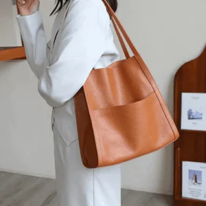 ChicBag - Fini les sacs lourds et encombrants qui vous pèsent !