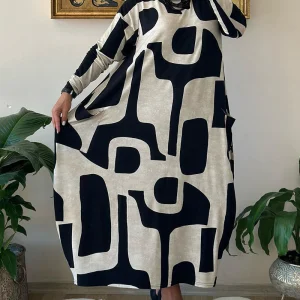 Victoria | La robe avec manches longues et imprimé